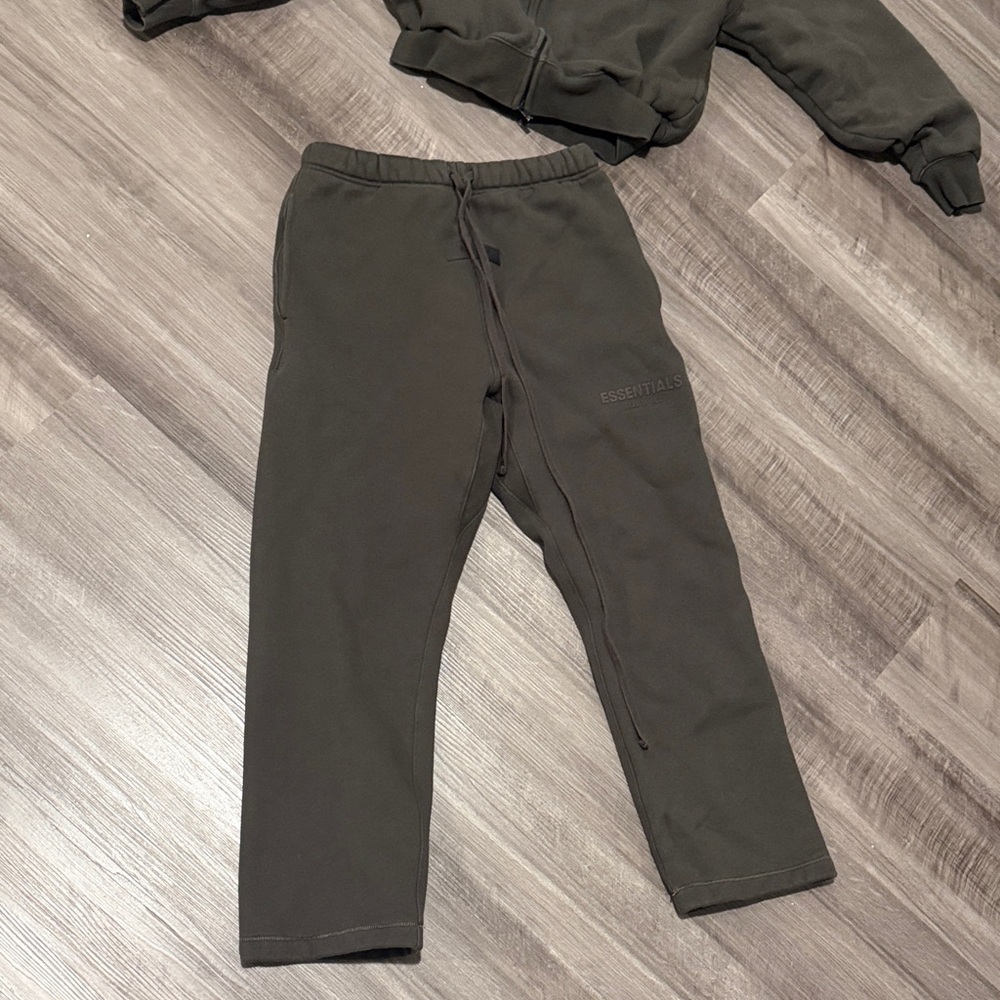 Essentials Khaki Green Tracksuit Set - Picture 2 of 4
